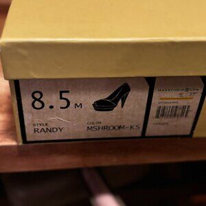Max Studio Platform Heels In EXCELLENT CONDITION!